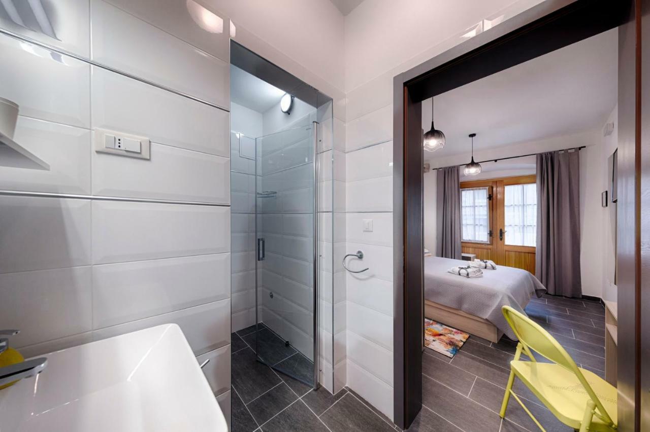 En Suite Room Demaria Komiža Esterno foto